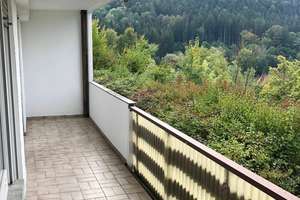 Gepflegte 2,5-Raum-Wohnung mit großem Balkon im schönen Bad Liebenzell