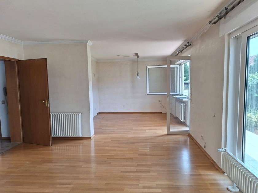 Immobilie in Philippsburg - Freistehendes Zweifamilienhaus in  Randlage in Philippsburg-Huttenheim! - Bild 4