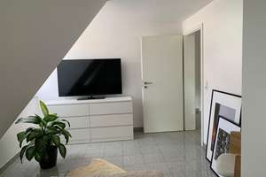 Stilvolle 3,5-Zimmer-DG-Maisonette mit Fernblick, Garage & hochwertiger Ausstattung in Stuttgart-Süd – Die vollständige Adresse der Immobilie erhältst du vom Anbieter., 70199 Heslach, Stuttgart – Vorschaubild 10