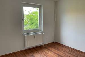 Grünes Wohnumfeld - 2-Zimmer Wohnung im Erdgeschoss in Bielefeld – Am Rohrwerk 32, 33647 Brackwede, Bielefeld – Vorschaubild 7