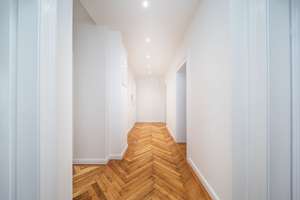 Liebevoll kernsanierte und Denkmal geschützte  4 Zi Altbau-Wohnung in ruhiger Lage – Lautensackstr. 12, 80687 Friedenheim, München – Vorschaubild 10