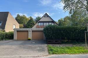Wohnen mit Charakter: Großzügiges 2-Familienhaus in Achim-Baden – Die vollständige Adresse der Immobilie erhältst du vom Anbieter., 28832 Achim – Vorschaubild 2