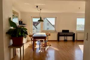 Zentrale 3,5-Zimmer-Wohnung in Kressbronn am Bodensee: energieeffizient, hell & provisionsfrei