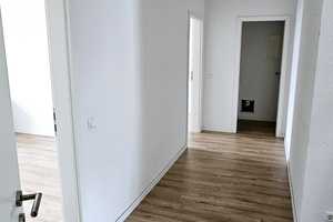 MEGA =》ZWICKAUERSTR. 191 / VIDEO / MODERNE 3 ZI OASE, EINBAUKÜCHE !! – Chemnitz – Vorschaubild 10