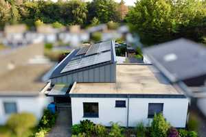 Ulm-Wiblingen: Top-saniertes Bungalow Haus mit PV, Garage, Garten – Ulm – Vorschaubild 3