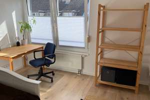 Viel Licht und Raum - ruhige Dachgeschosswohnung mit besonderem Charme und hervorragender Anbindung – Die vollständige Adresse der Immobilie erhältst du vom Anbieter., 40589 Wersten, Düsseldorf – Vorschaubild 23