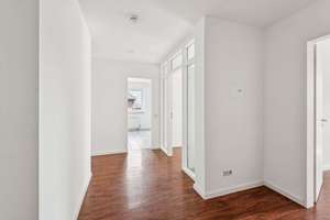 „4-Zimmer-Eigentumswohnung | 97 m² | Balkon | Aufzug | Tiefgarage | Heller Grundriss“ – Die vollständige Adresse der Immobilie erhältst du vom Anbieter., 47829 Uerdingen, Krefeld – Vorschaubild 2