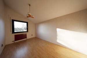Köln-Höhenhaus: Modernisierungsbedürftiges Reiheneckhaus + Garage – Köln – Vorschaubild 6