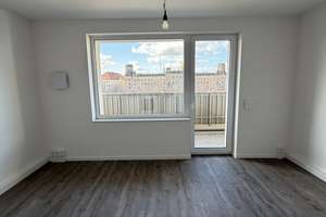2-Raum-Wohnung mit Blick auf die Altstadt: Erstbezug mit EInbauküche und Balkon