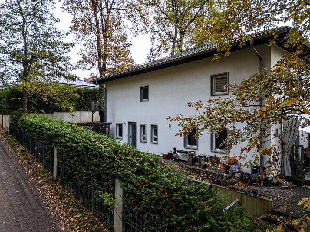 Immobilie in Zeuthen - Bestpreis + OHNE Außenprovision ! - Vermietetes Doppelhaus am Waldrand zu verkaufen - Bild 1