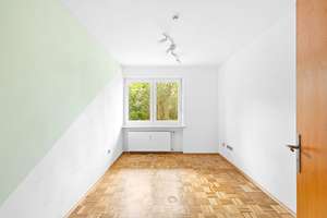 Eigennutz, Kapitalanlage oder beides kombiniert - Modernisiertes Zweifamilienhaus mit PV-Anlage! – Die vollständige Adresse der Immobilie erhältst du vom Anbieter., 93051 Kumpfmühl-Ziegetsdorf-Neuprüll, Regensburg – Vorschaubild 33