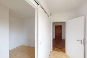 Gepflegte drei-Zimmer-Wohnung mit Balkon und Stellplatz inklusive! – Die vollständige Adresse der Immobilie erhältst du vom Anbieter., 38116 Lehndorf-Watenbüttel, Braunschweig – Vorschaubild 3