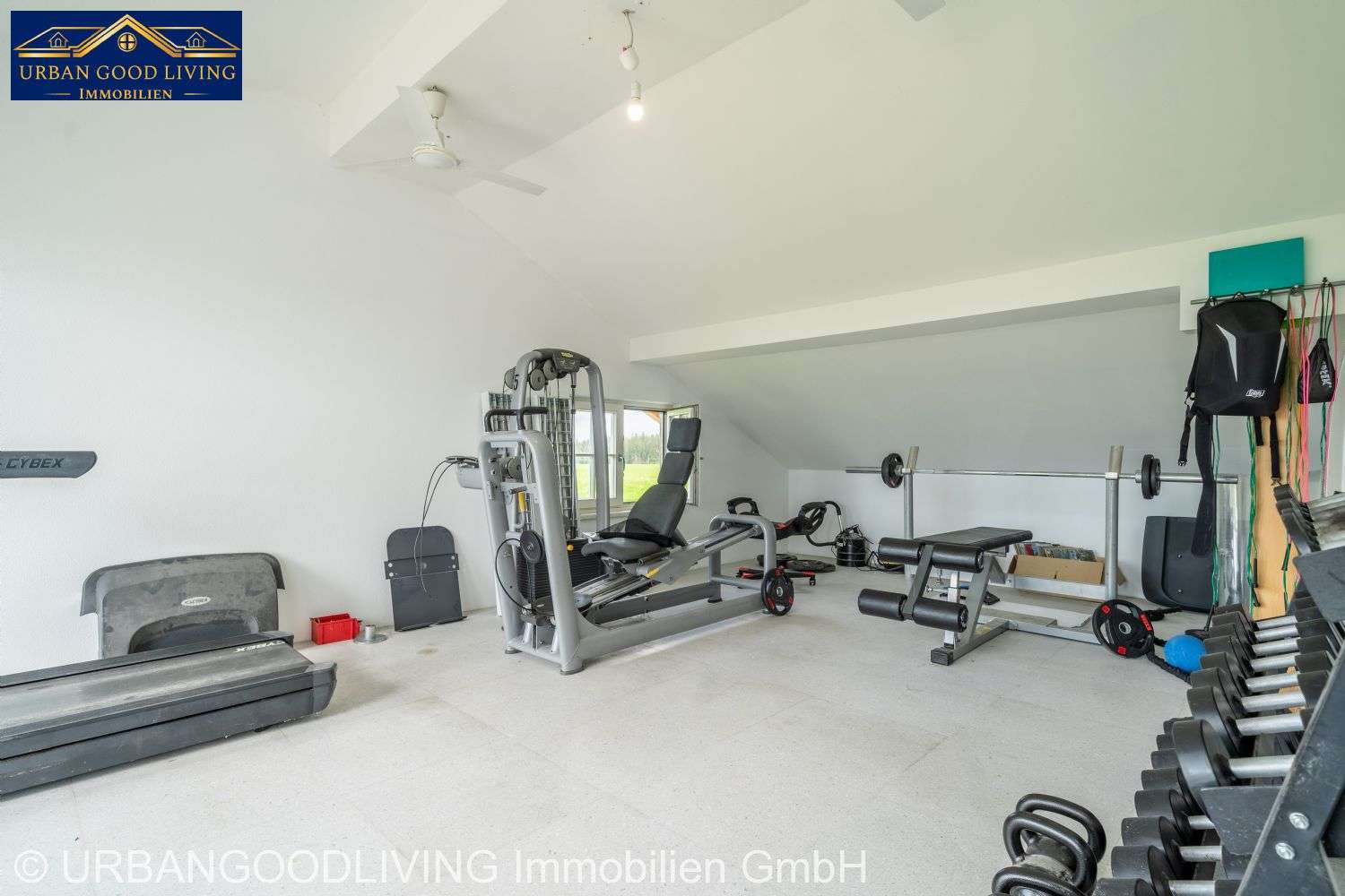 Immobilie in Görisried - ​​​​​​​Zwischen Bergblick und Freiraum dein Zuhause mit eigenem Pool - Bild 11