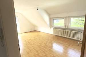 Helle 4-Zimmer-Wohnung mit Balkon & Garage in Korb - ideal für Paare
