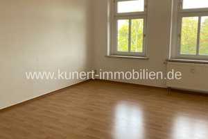 3-Zimmer-Wohnung mit Balkon in attraktiver Wohnlage von Chemnitz, Badezimmer mit Wanne und Dusche – Clausstr. 72, 9126 Chemnitz – Vorschaubild 2