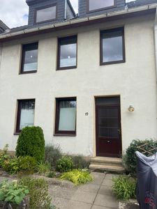 Wow, Gepflegtes Mehrfamilienhaus, mit 2 freien Wohnungen, in ruhiger Lage in Kücknitz