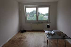 Helle 3- Zimmerwohnung mit Balkon in ruhiger Lage – 6774 Friedersdorf – Vorschaubild 4