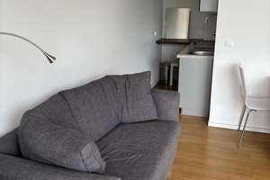 Lichtdurchflutete 1-Zimmerwohnung in Top Lage - möbliert – Augustastraße 28, 40477 Pempelfort, Düsseldorf – Vorschaubild 3