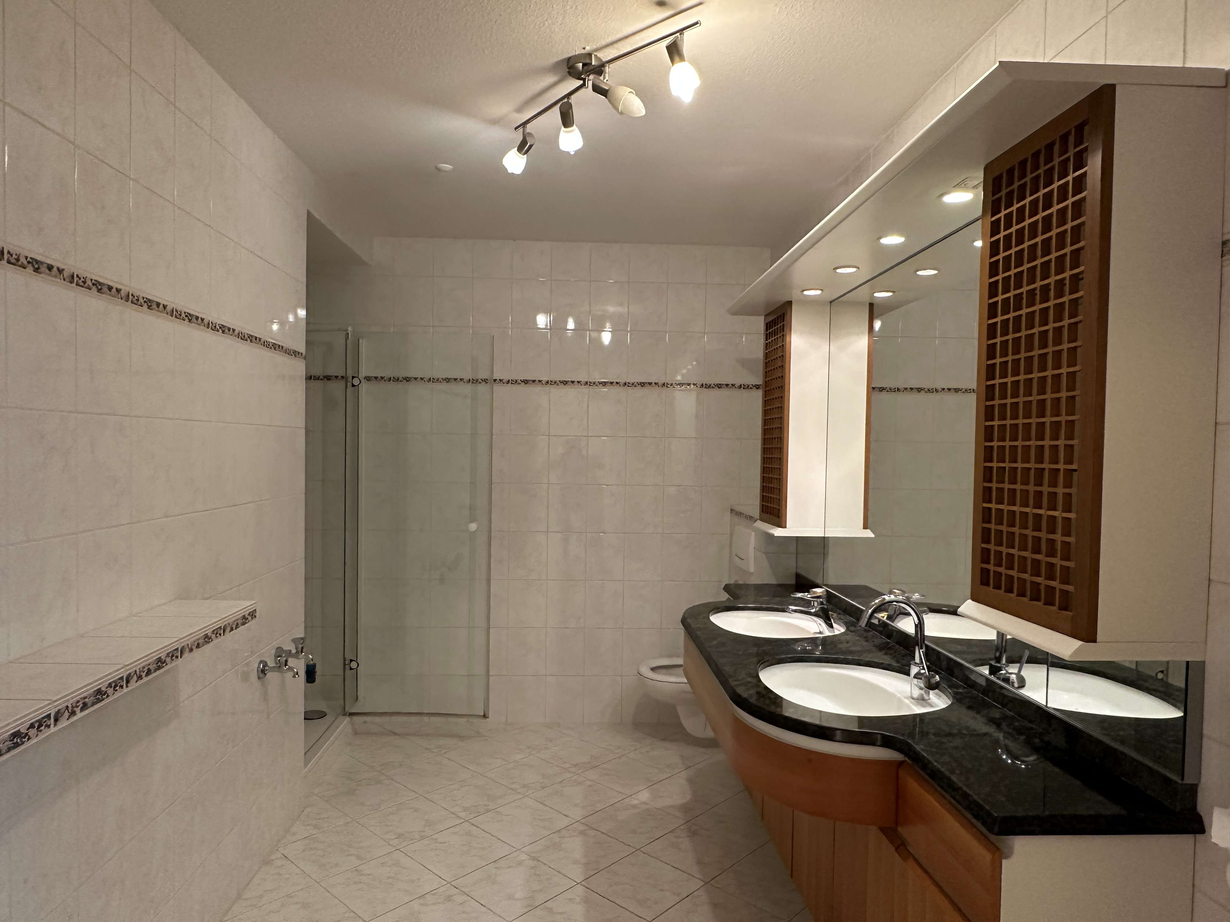 Immobilie in Inzlingen - Großzügige Terrassenwohnung mit ca. 154 m², Wintergarten & großer Terrasse in Inzlingen - Bild 7