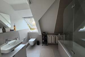 Helle, moderne 4-Zimmer-Dachgeschosswohnung mit großer Dachterrasse – Gustav-Nachtigal-Str. 8, 45357 Gerschede, Essen – Vorschaubild 8