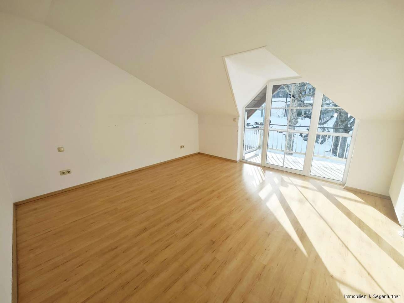 Immobilie in Neuschönau - Tolle 3-Zimmer-Wohnung im Bergdorf Waldhäuser - mit Garage! - Bild 3