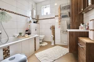 Charmante Maisonettewohnung mit viel Licht und Wohnkomfort – Die vollständige Adresse der Immobilie erhältst du vom Anbieter., 56070 Wallersheim, Koblenz – Vorschaubild 11