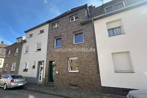M’GLADBACH – RHEYDT
RENOVIERTES REIHENMITTELHAUS MIT GARTENIDYLLE! – Die vollständige Adresse der Immobilie erhältst du vom Anbieter., 41236 Heyden, Mönchengladbach – Vorschaubild 1