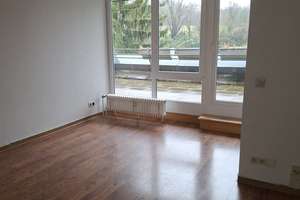 Schöne, helle 3-Zimmer-Wohnung mit großem Balkon – Tapachstr. 75, 70437 Rot, Stuttgart – Vorschaubild 2