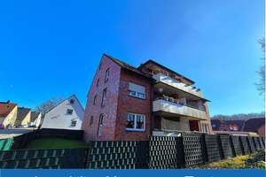 Attraktive Wohnung mit Loggia und Garage