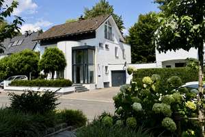 Lebendiges Familienleben: Saniertes Einfamilienhaus in Düsseldorf-Ludenberg