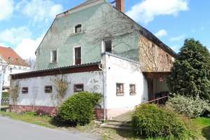 Altes Bauernhaus mit Grundstück zu verkaufen