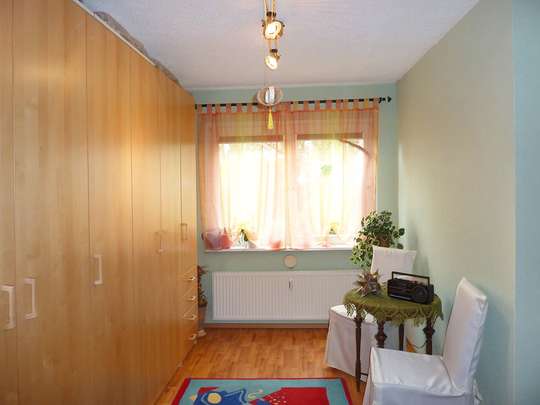 Moderne 3-Zim.-Wohnung mit PKW-Stellplatz und Garten - Bild 14