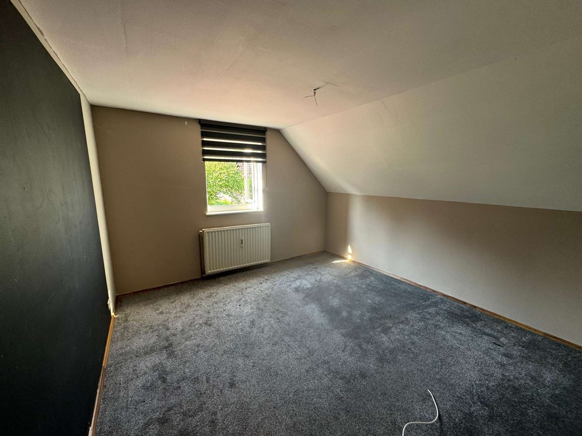 Immobilie in Extertal - Vielseitiges Wohnhaus mit Potenzial - Umbau zum 3-Familienhaus möglich - Bild 4