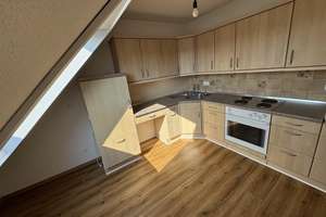 Helle, geräumige und frisch sanierte 2,5 Zimmer-Dachgeschosswohnung – Uhlandstraße 1, 92637 Hammerweg, Weiden in der Oberpfalz – Vorschaubild 5