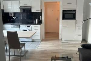 D-Zoo, möbl. 2 Zi. ETW, ruhig und Zentral in Einkaufsstraße , ca. 40qm Wfl., 8qm Keller