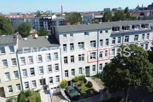 Charmante 2-Zimmer-Wohnung mit großzügiger Terrasse in der KTV