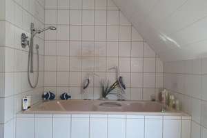 Freistehendes Einfamilienhaus mit Einliegerwohnung, Pool und großem Garten in Remscheid Süd – Die vollständige Adresse der Immobilie erhältst du vom Anbieter., 42859 Zentralpunkt, Remscheid – Vorschaubild 26