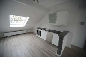 Wunderschöne Dachgeschosswohnung in bester Lage in Pempelfort! – 40211 Pempelfort, Düsseldorf – Vorschaubild 6
