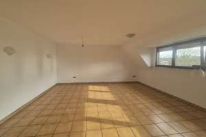 Helle 3,5-Zimmer Wohnung in Duisburg-Rahm mit eigenem Garten