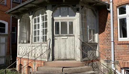 Bild von Ehemalige Kaiserliche Försterei, tolles Landhaus mit Stallungen und Wirtschaftsflächen, Teilbar