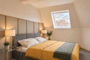 Sonniges Dachgeschoss mit großer Terrasse, Kamin & ruhige, zentrale Lage – Blumenthalstrasse 13, 12103 Tempelhof, Berlin – Vorschaubild 7