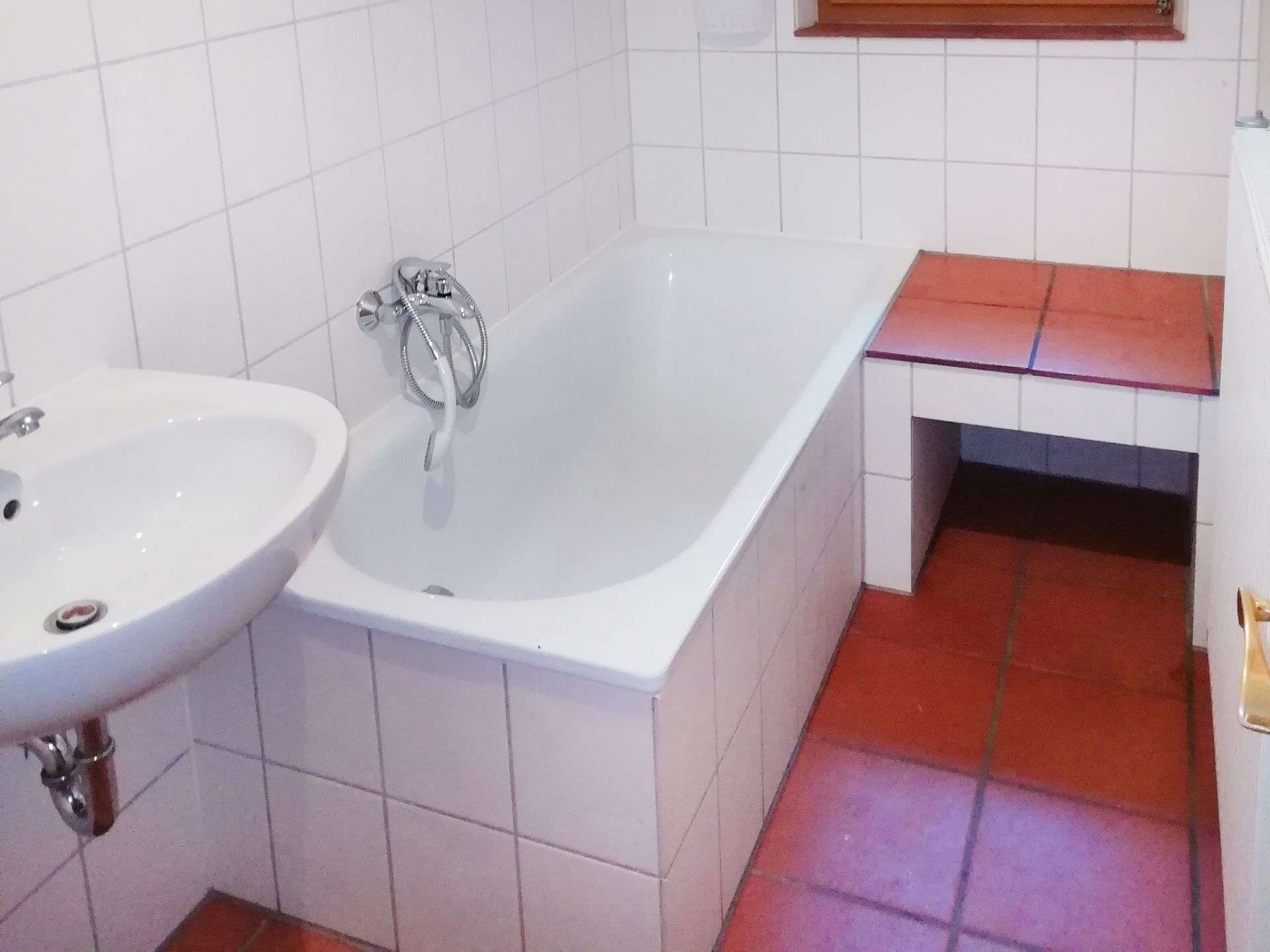 Immobilie in Mühlacker - Charmantes, bezugsfertiges und flexibles 2-FH  für Kapitalanleger oder Eigennutzer - Bild 4