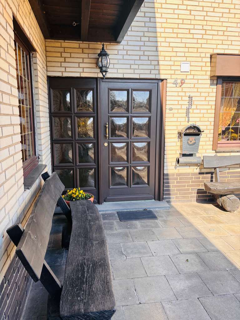 Immobilie in Nideggen - Charmantes LANDHAUS mit EINLIEGERWOHNUNG in ruhiger Ortsrandlage von Nideggen EMBKEN - Bild 2