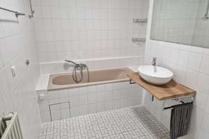 Neu renovierte, helle 2-Zimmer Wohnung (Balkon und TG-Stellplatz) in Karlsruhe-Neureut – Die vollständige Adresse der Immobilie erhältst du vom Anbieter., 76149 Neureut, Karlsruhe – Vorschaubild 11