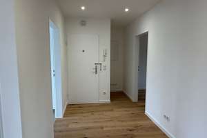 3-Zimmer-Wohnung mit großzügiger Loggia & inkl. Keller in Hamburg-Eißendorf – Strucksbarg 53, 21077 Eißendorf, Hamburg – Vorschaubild 2