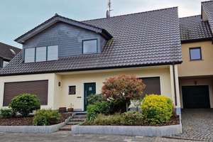 Charmantes Haus in Dormagen. 2 Einheiten, viele Optionen: Wohnen, Vermieten, Arbeiten – Die vollständige Adresse der Immobilie erhältst du vom Anbieter., 41542 Dormagen – Vorschaubild 3