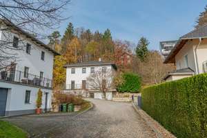 Wunderschöne Villa mit Einliegerwohnung – Die vollständige Adresse der Immobilie erhältst du vom Anbieter., 85614 Kirchseeon – Vorschaubild 2
