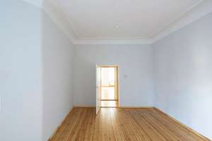 Prenzlauer Berg Klassiker | Bezugsfreie 2-Zimmer-Altbauwohnung mit Balkon! – Driesener Straße 29a, 10439 Prenzlauer Berg, Berlin – Vorschaubild 6