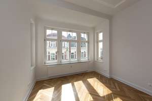 Exklusive 4-Zimmerwohnung mit Balkon und eigenem Garten in Gohlis!