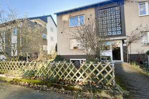 2 attraktive 2-Zimmer-Wohnungen im EG/UG mit Balkon & Garten